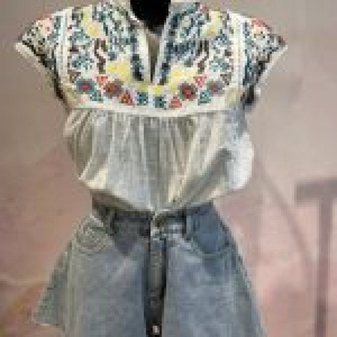 Blouse brodée ethnique