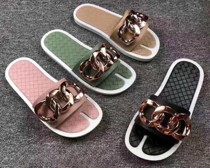 Claquettes Chaine Dorée