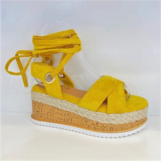 Sandales compensées jaunes