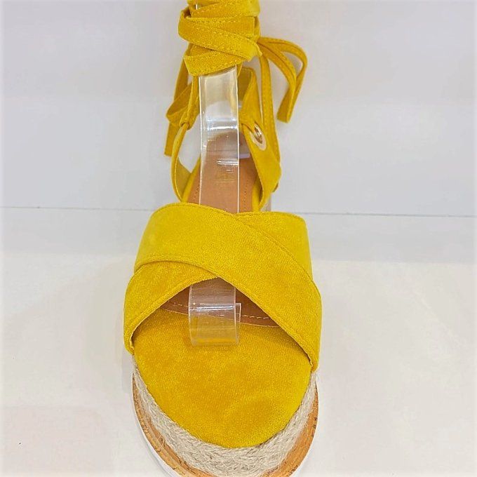 Sandales compensées jaunes