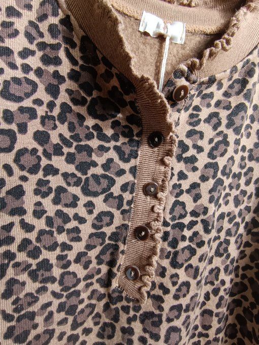 Haut imprimé léopard