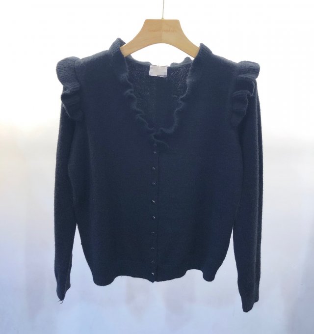 gilet épaules volantées