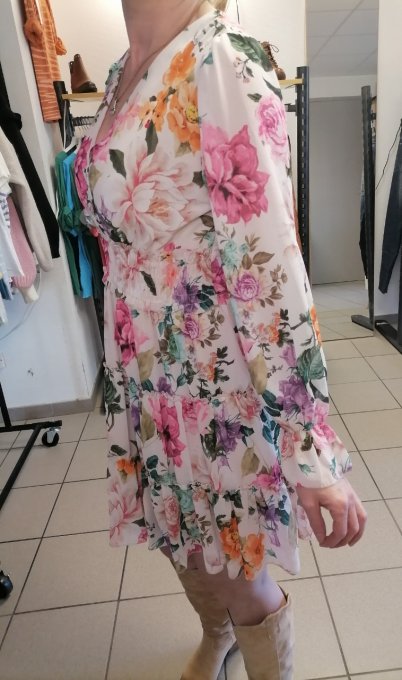 Robe fleurie col croisé