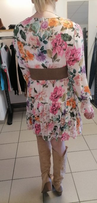 Robe fleurie col croisé