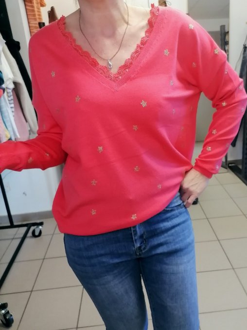 Pull fin dentelle & étoiles