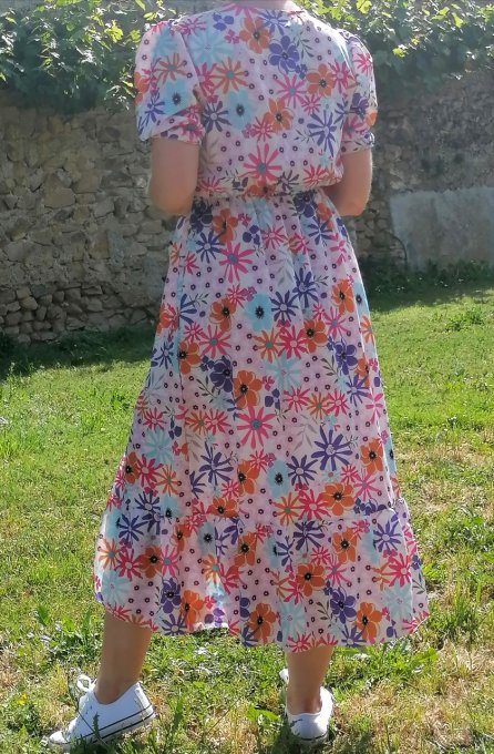 Robe longue fleurie modèle multicolore