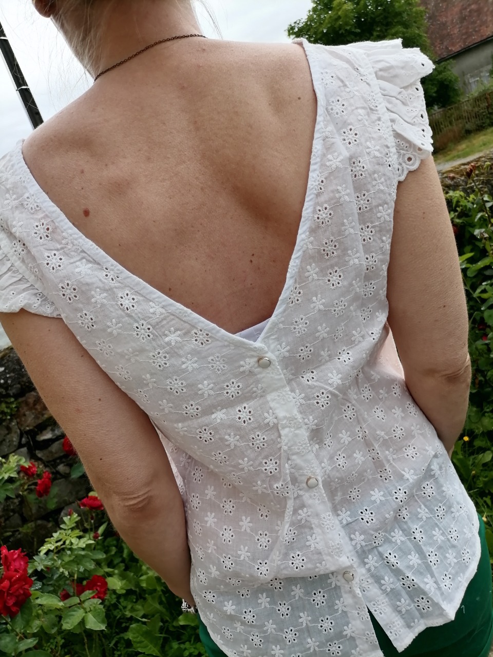 Top broderie blanc