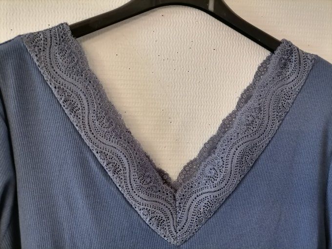 Top V dentelle +