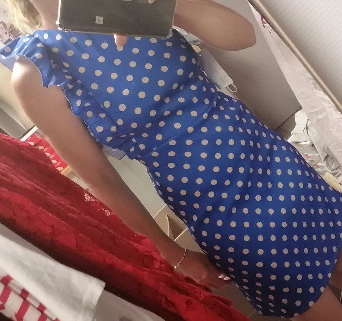 Robe asymétrique à pois