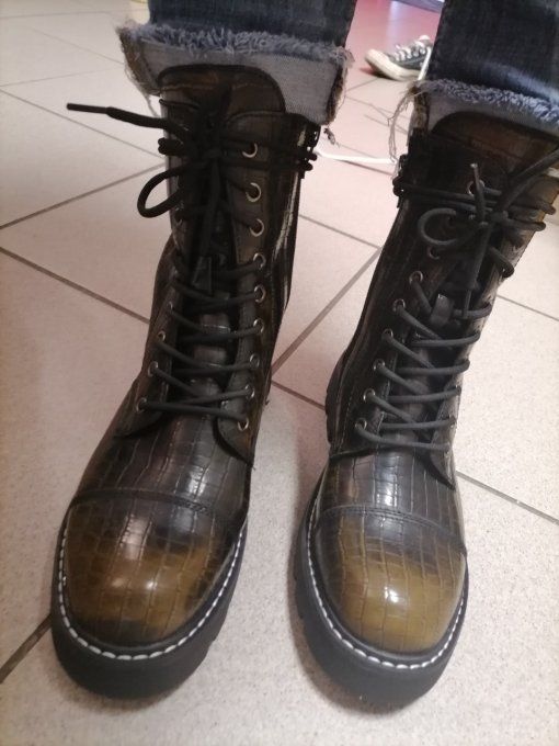 Bottines Croco Camel
