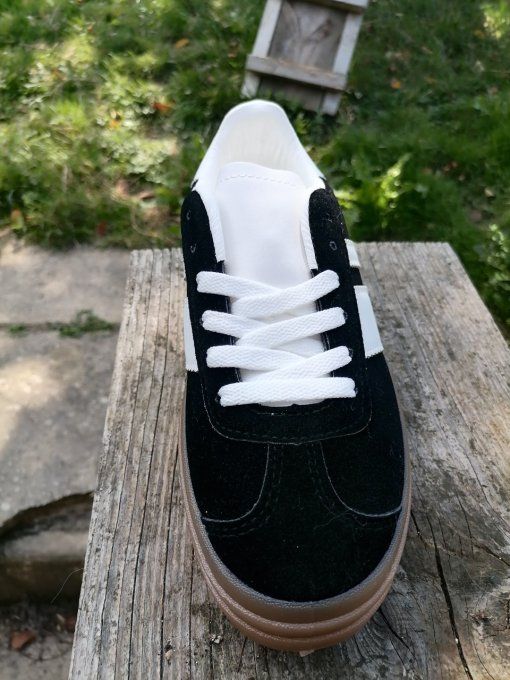 Baskets Noires