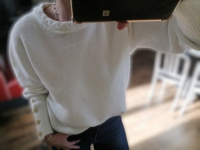 Pull Torsade & Bijoux