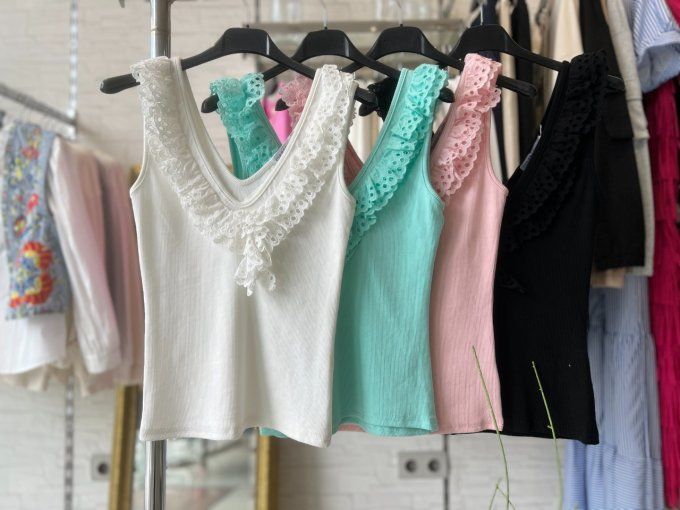 Débardeur Froufrous Broderie Anglaise